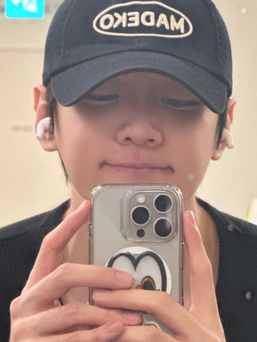 빔 tweet media