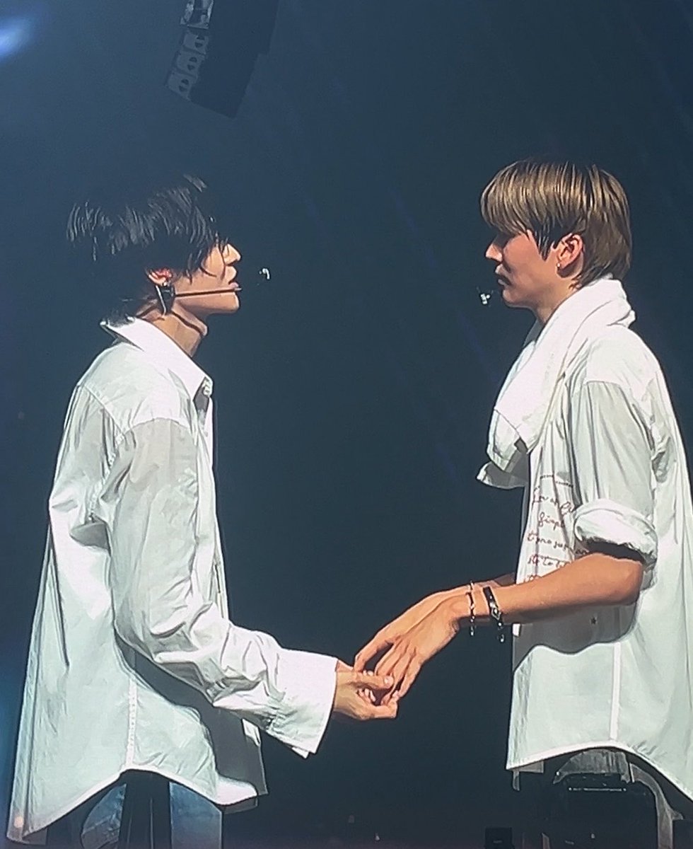 비니 ♡̷̷̷ tweet media