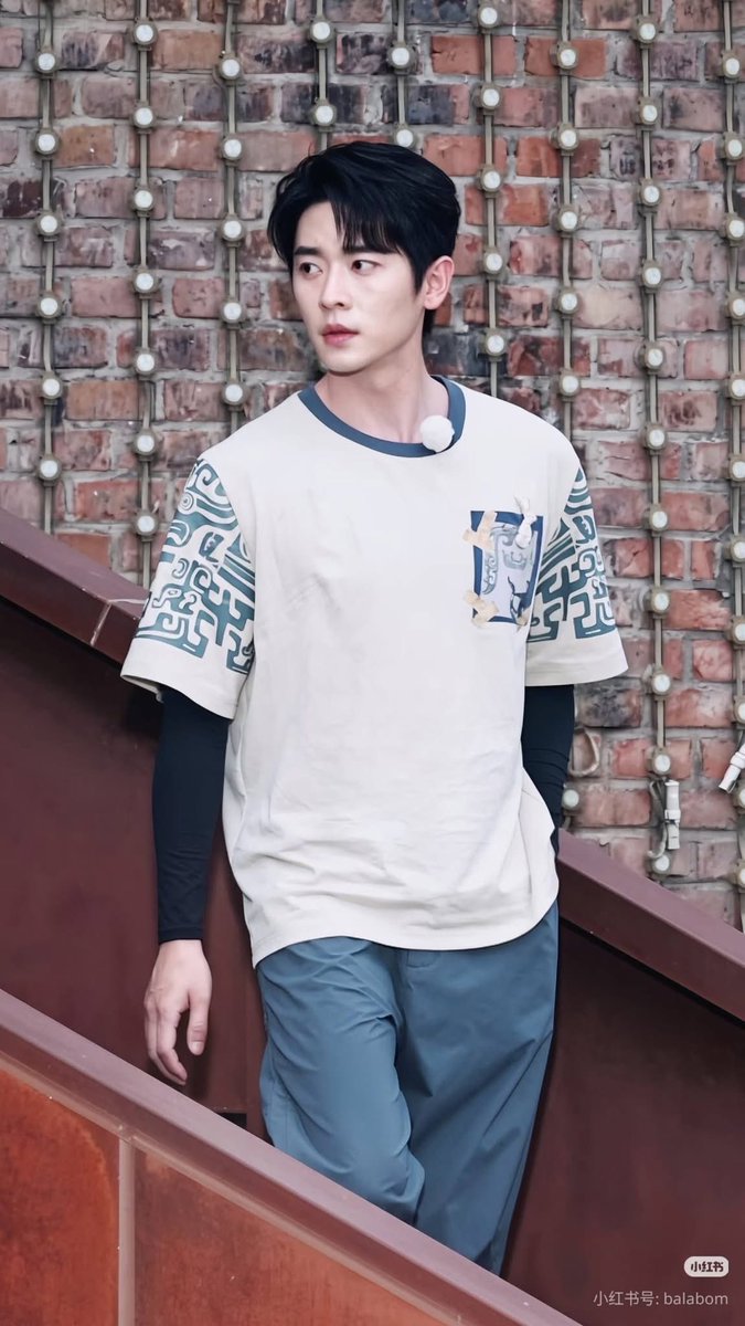 kat_kanii's tweet photo. หล่อแบบเหมือนไม่มีอยู่จริง จาบ้าาา 😽 #เฉิงเหล่ย #ChengLei https://t.co/y1fnxLHWL1