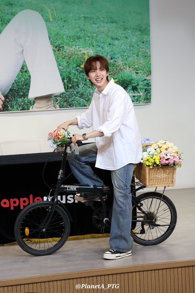 행성A tweet media