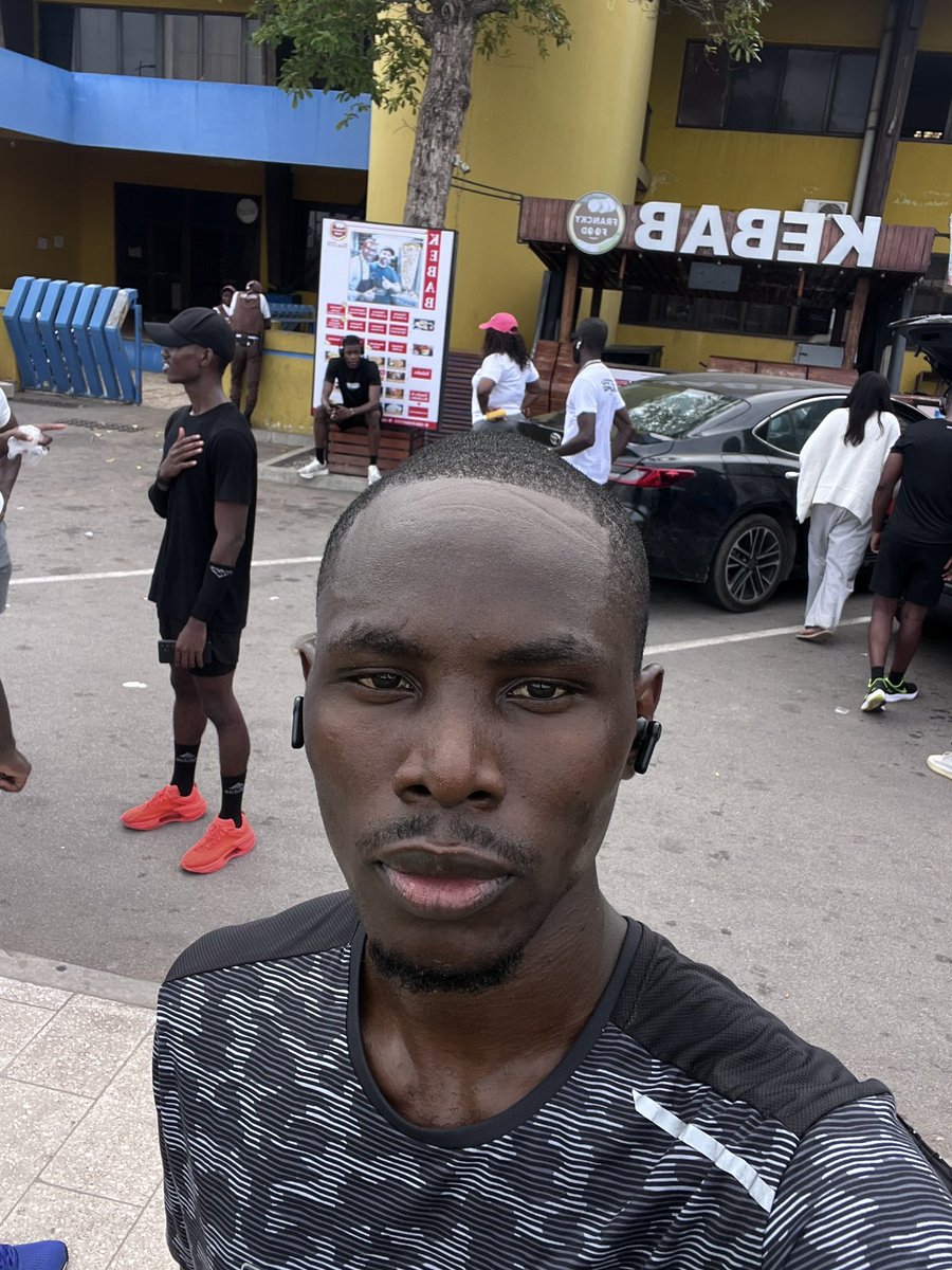 faaniiickk's tweet photo. 10K session with #CotonouRunningClub.
    Planned pace: 5’45/km. Tough start, unwanted break at 5K, rhythm gone… still got it done. 💪🏾 https://t.co/HHAQ0QWtbv