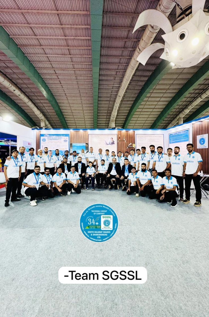 SGSSLSurat's tweet photo. Team SGSSL https://t.co/dvuJoQvsXR