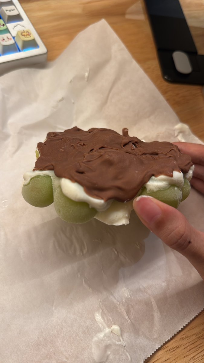솔 🥝🍓 tweet media