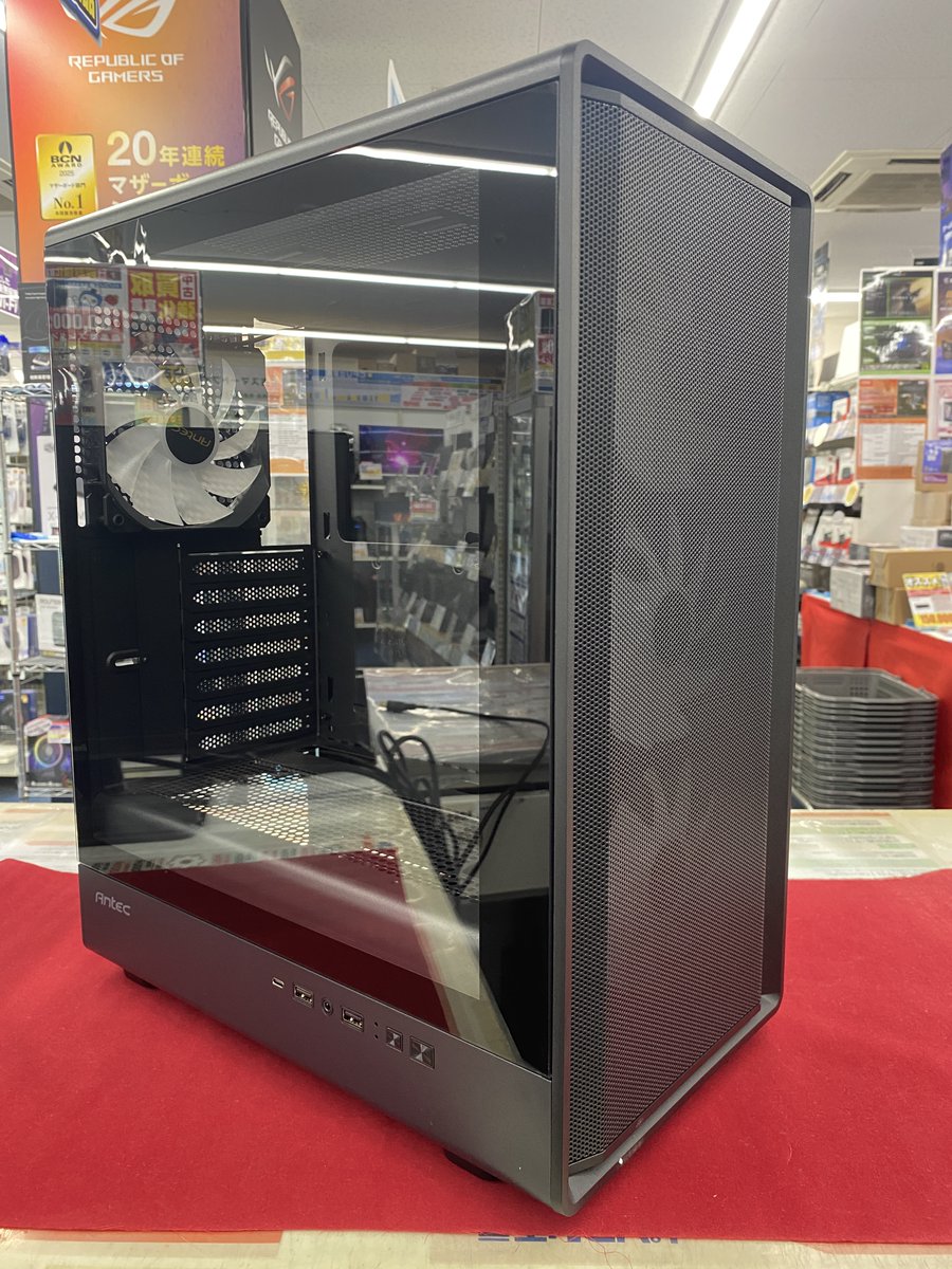 ✨新商品入荷情報✨ P6NeoARGB ¥8,480 側面に強化ガラスパネルを搭載