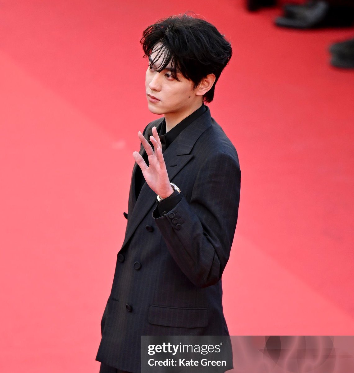boyslovehub's tweet photo. Tian Xuning attends the Cannes Film Festival red carpet. #XuningxLOrealParisCannes https://t.co/1B4dU8Vlbr