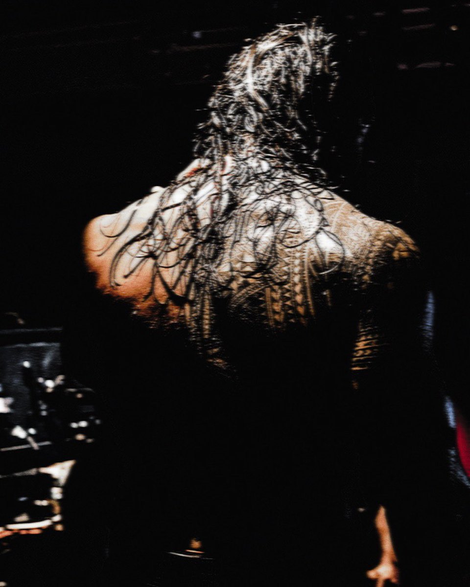 NOT @WWERomanReigns, dont get it twisted. tweet media