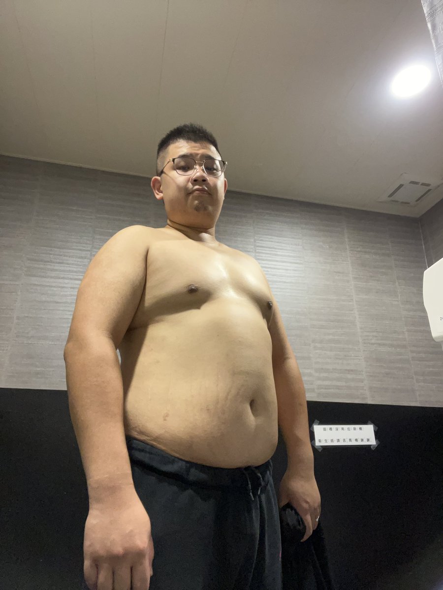 亞蠻（龍龍） tweet media
