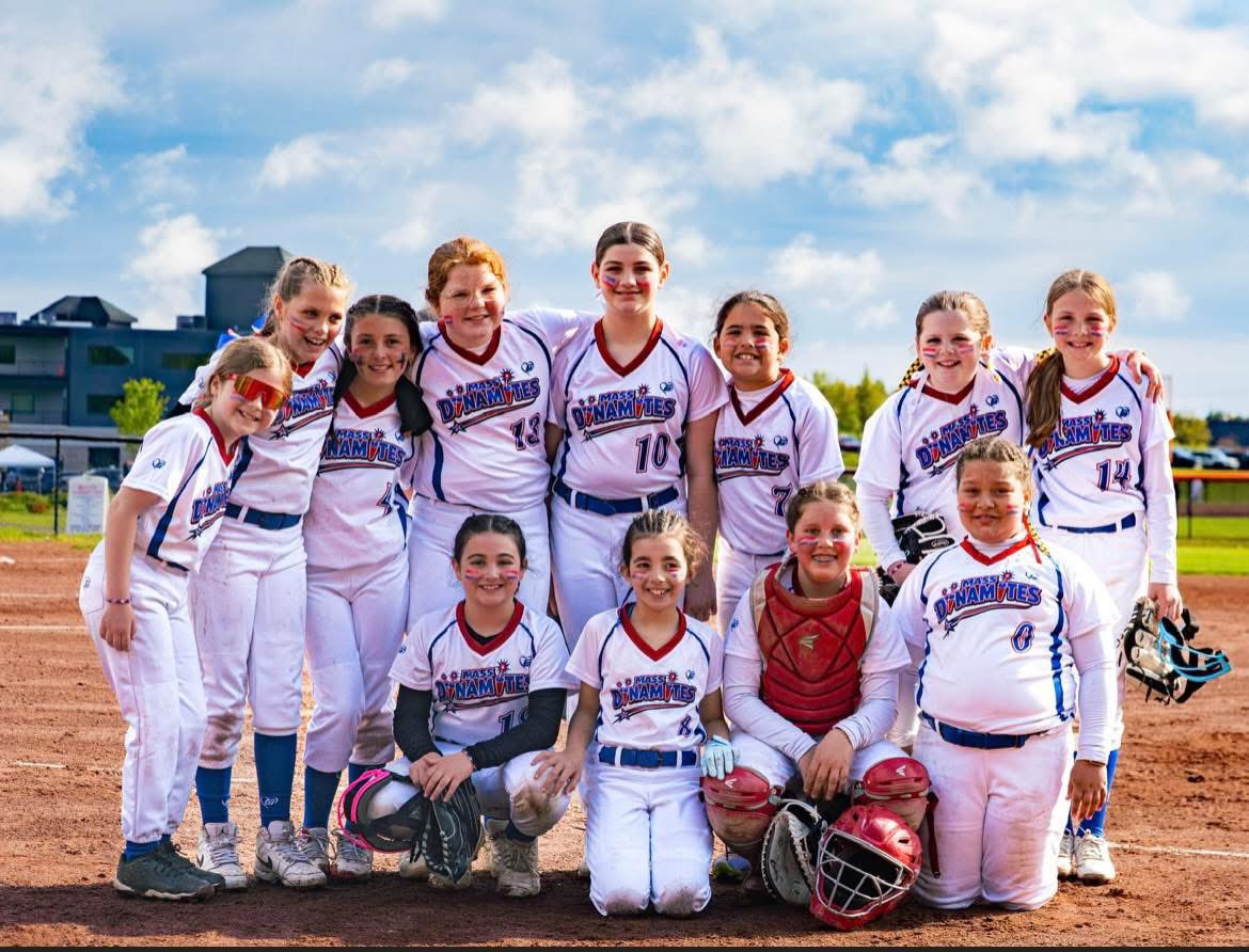DynamitesLasser's tweet photo. The 10u Dynamites will be competing in the MA state tournament this weekend in Fall River led by Coach Larson.  Good luck girls!! @AngelaLarson53 https://t.co/XbNBLl9Y9C