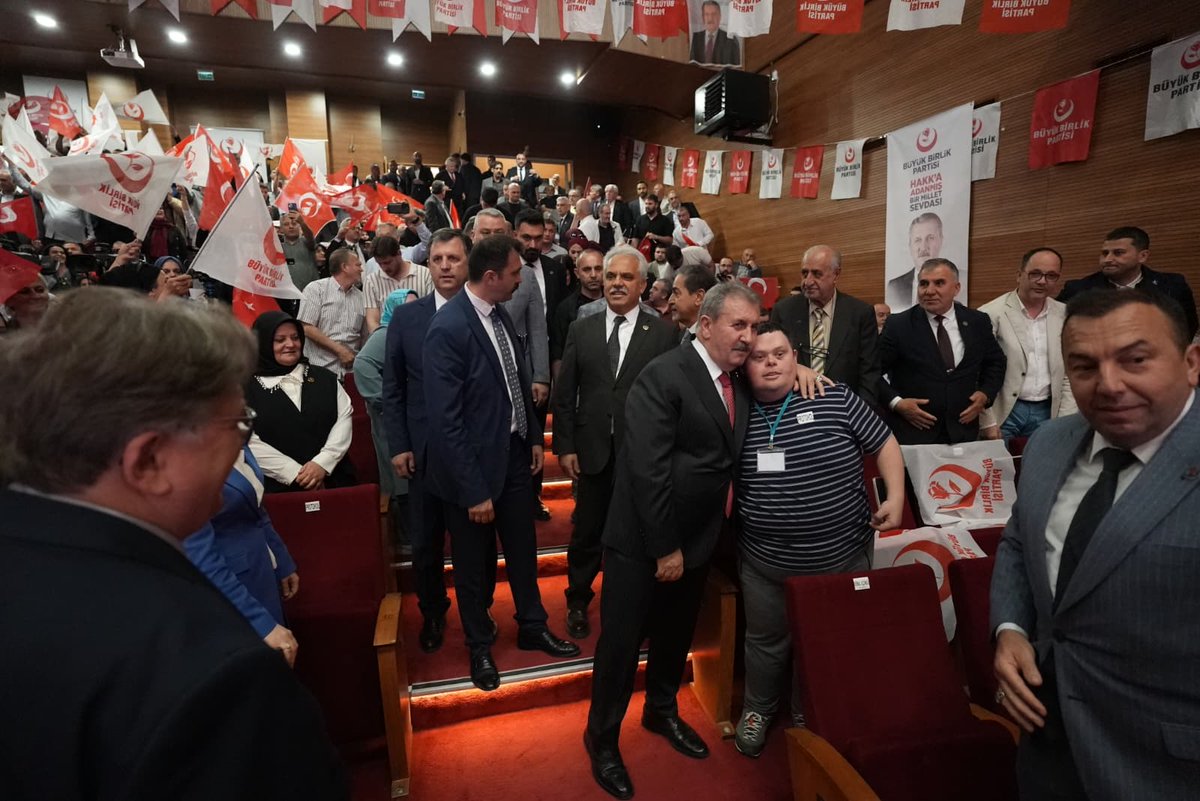 bbpgenelmerkez's tweet photo. Genel Başkanımız Sayın @Mustafa_Destici'nin teşrifleriyle Sakarya Olağan İl Kongremizi büyük bir coşku ve yoğun katılımla gerçekleştirdik.
Kongre neticesinde İl Başkanlığı görevine yeniden seçilen Sayın Turan Yıldırım ve yönetimini tebrik eder, Sakarya teşkilatımıza ve camiamıza hayırlı olmasını dileriz.