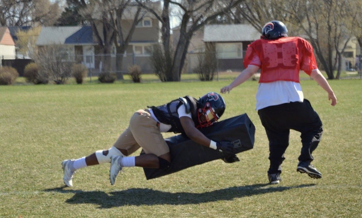 Alfredmosmi09's tweet photo. Great practice. Senior season loading… https://t.co/jFZM1W9DbE