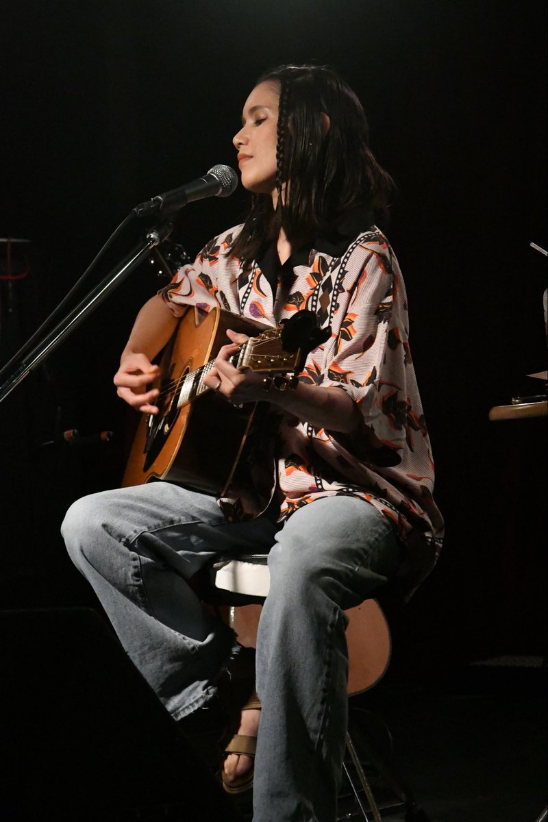 Anly_Singer's tweet photo. Anly “いめんしょり”-Imensholy Tour Okinawa Edition 2026-

桜坂セントラル昼・夜2公演

アットホームな雰囲気の中🌻
アコースティックver初披露や
カバー曲があったりと...
久しぶりのワンマンライブにした
冒険したセトリになっておりました⛴️✨

一緒に歌ったり笑ったり楽しかった
ありがとうございました🫶