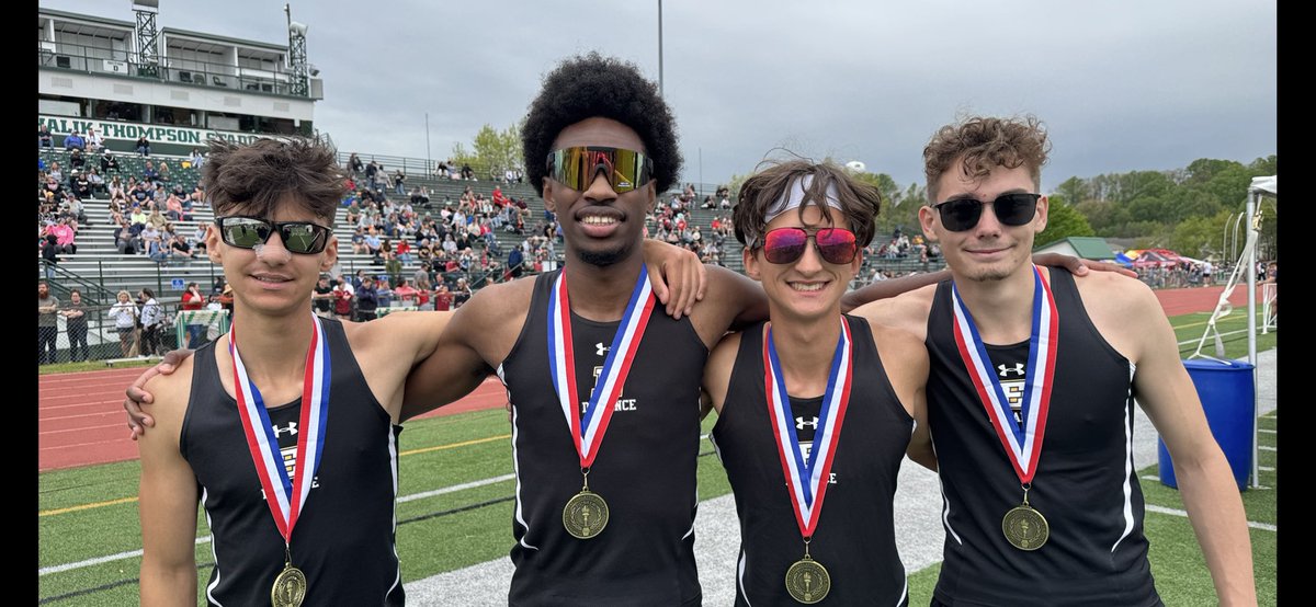 ETNreisenweber's tweet photo. And Erie High won the 3A boys 3,200 relay! https://t.co/dFZbtztIqJ