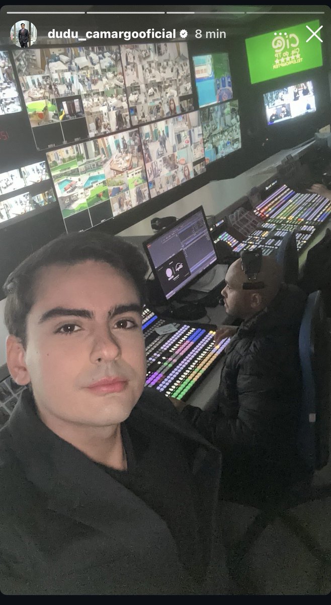 WilliamSou34's tweet photo. SENHORAS E SENHORES COM VOCÊS DUDU CAMARGO REI DO ENTRETENIMENTO 👏👏🥰 https://t.co/kc0vHrepxa