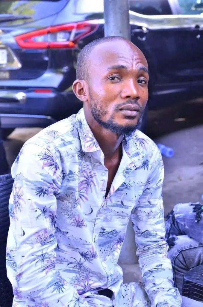 JolMongu2's tweet photo. Heureux anniversaire cher ami Joël LIANZA.

Pour ton jour, je te souhaite la bonne santé, la longévité ainsi que toutes les bénédictions ndeko.

Et que la main puissante du Très Haut campe chaque jour sur toi. https://t.co/0dBY4pThHx