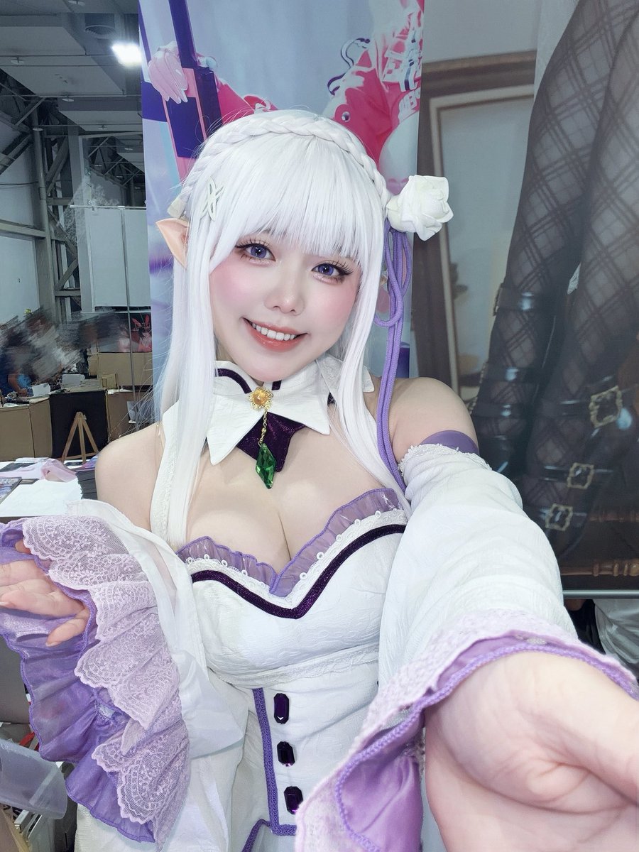 won_u_bae's tweet photo. PF44 
Emilia from Re:Zero today ⏜ ۫ . ⟡
Thank you for the photos and chats ✨
So happy to see everyone ♡
Hope I could capture Emilia’s gentle dreamy vibe 💜

#Emilia #エミリア #リゼロ #cosplay https://t.co/u5hhzuhlOX