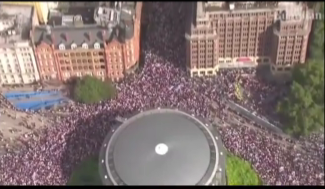 TheMarcitect's tweet photo. This will never be enough unless people are willing to keep going. It's been clear over the last six years they don't fear protests because they know people won't go past it. It's the only way at this point otherwise humanity will always be slaves to a few. https://t.co/D5wxINpJXI