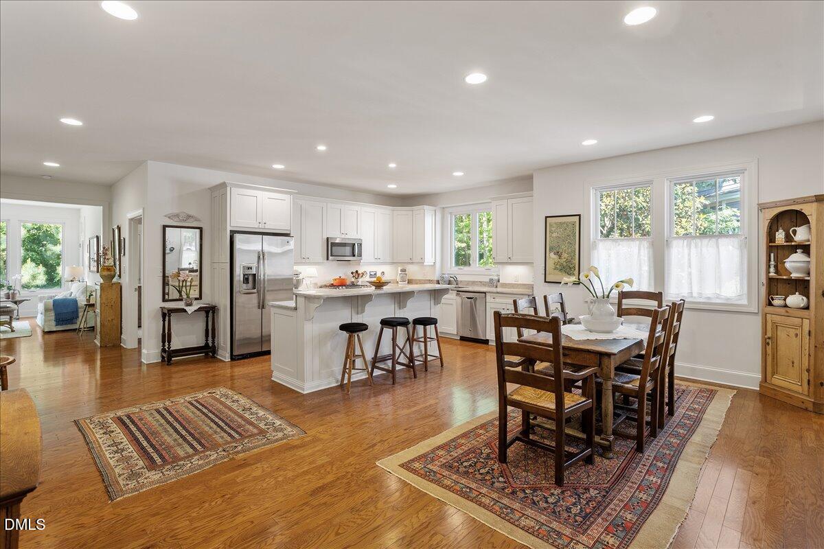 McCormickTeamRE's tweet photo. 5508 Rutherford Close, Pittsboro, NC, 27312
2 bed | 3 bath 1894 Sq. Ft.
Active | 695000
https://t.co/6AmDQigFPE
Gorgeous move-in ready former showcase home on a premier lot in Rutherford Close within coveted Fearrington Village. Homes in this peaceful enclave just moments from... https://t.co/vkEv5JTgGn