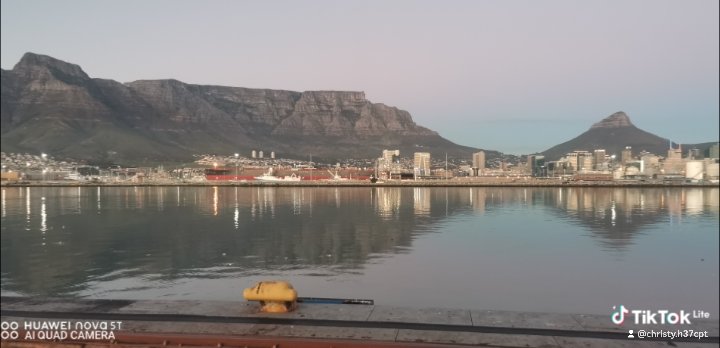 ChristyH8's tweet photo. @FlyingFishSA When duty calls... https://t.co/PycBoEP2Jj