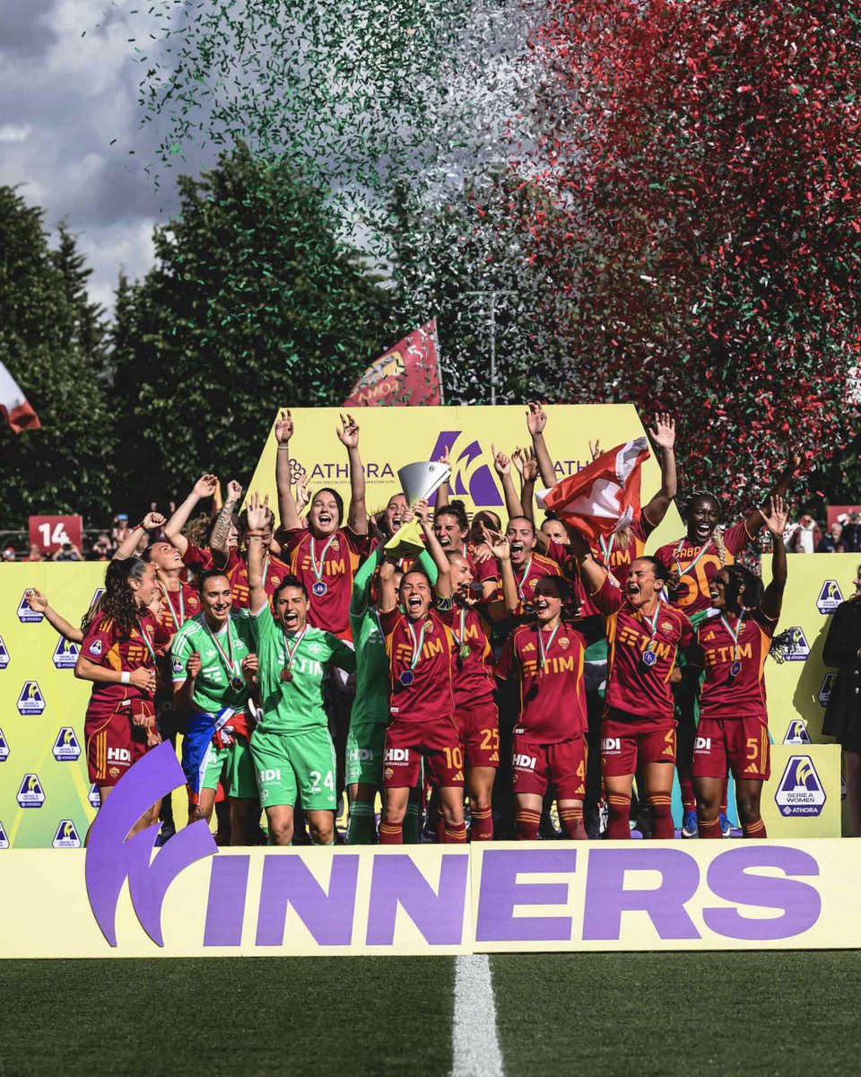 ASRomaFemminile's tweet photo. Campionesse d’Italia 🏆🇮🇹

#ASRomaFemminile https://t.co/RyWYImWIwa