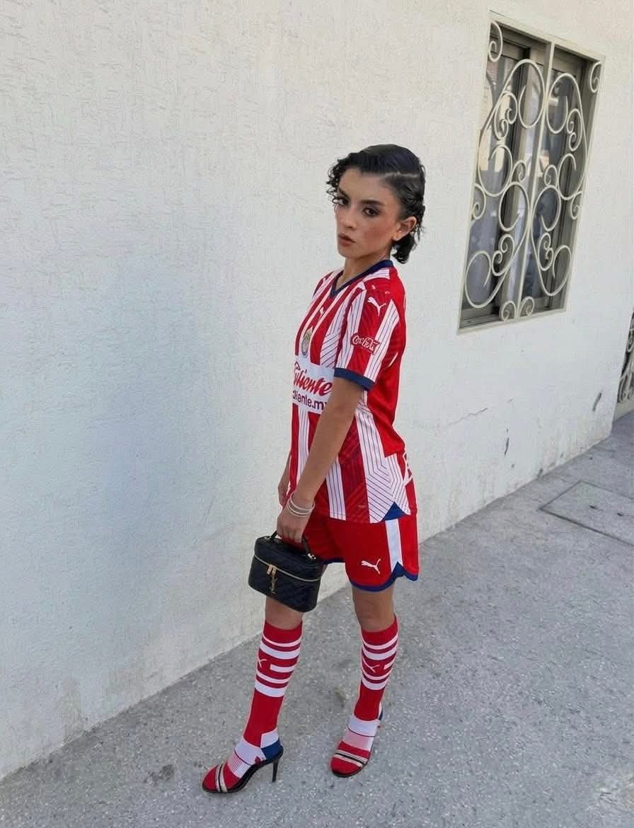alv los antiamericanistas tweet media