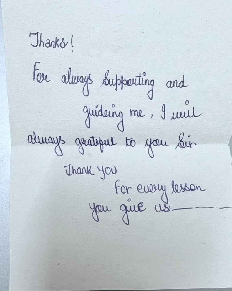 Mohnish009's tweet photo. A teacher’s greatest reward is the love, respect, and affection of students.
Deeply touched by this heartfelt gesture from my dear students, Gungun Arora and Amrita Singh (Invertis University).
My heartfelt blessings and best wishes are always with you both. 
#InvertisUniversity https://t.co/bSzf39qRPz
