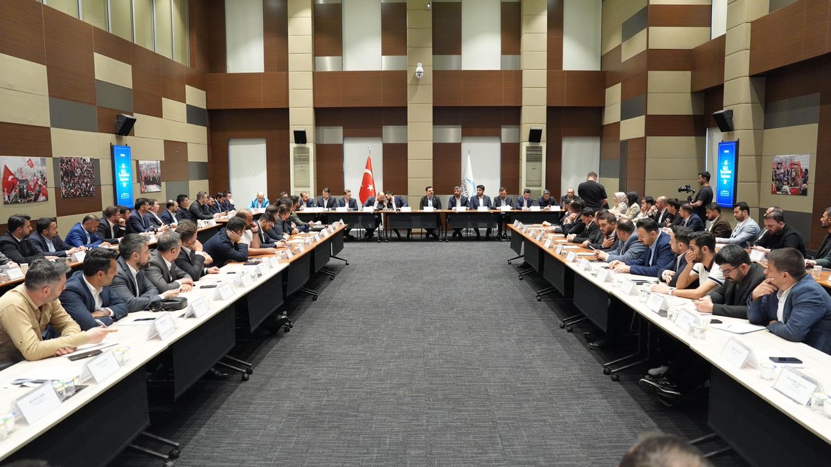Eyyüp Kadir İnan tweet media
