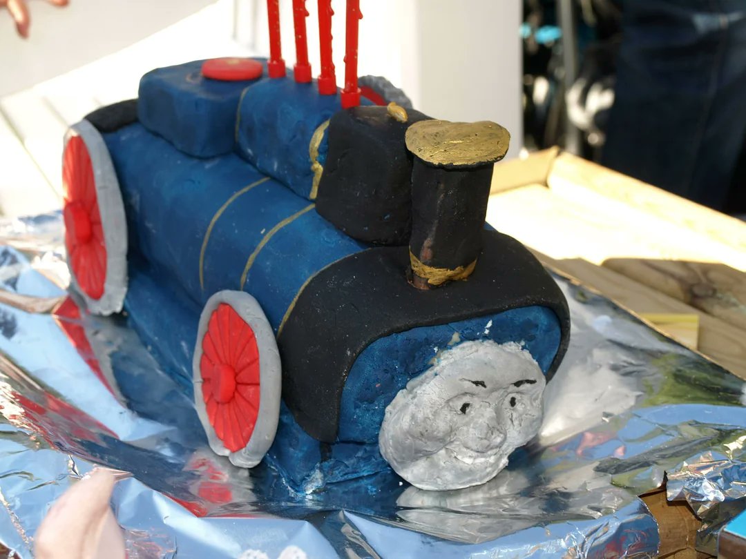 Xaine The Trains tweet media