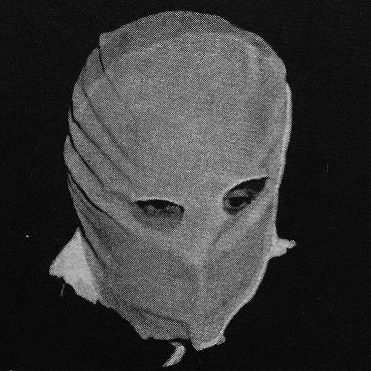 TRENCHKVLT's tweet photo. No tengo nombre y caeré en esta trinchera, no tengo futuro y moriré en el barro. Muerte en una trinchera olvidada de la mano de Dios, donde solo los tristes pájaros lloren por mi alma cuando los llantos y disparos cesen, donde mi carne será devorada por el infinito tiempo. https://t.co/Gt0yuXetB5