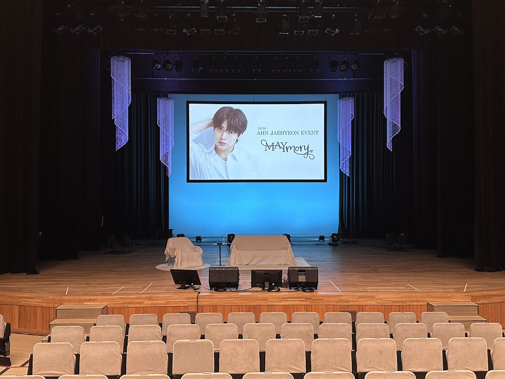 ahnjaehyeon_jp's tweet photo. 𝟮𝟬𝟮𝟲 #𝗔𝗛𝗡𝗝𝗔𝗘𝗛𝗬𝗘𝗢𝗡 𝗘𝗩𝗘𝗡𝗧＜𝗠𝗔𝗬𝗺𝗼𝗿𝘆＞
1部2部両公演終了いたしました🍑
お越しいただいた皆さま、本当にありがとうございました！
お気をつけてお帰りください✨
#アンジェヒョン #안재현 https://t.co/lGvMKtawdY