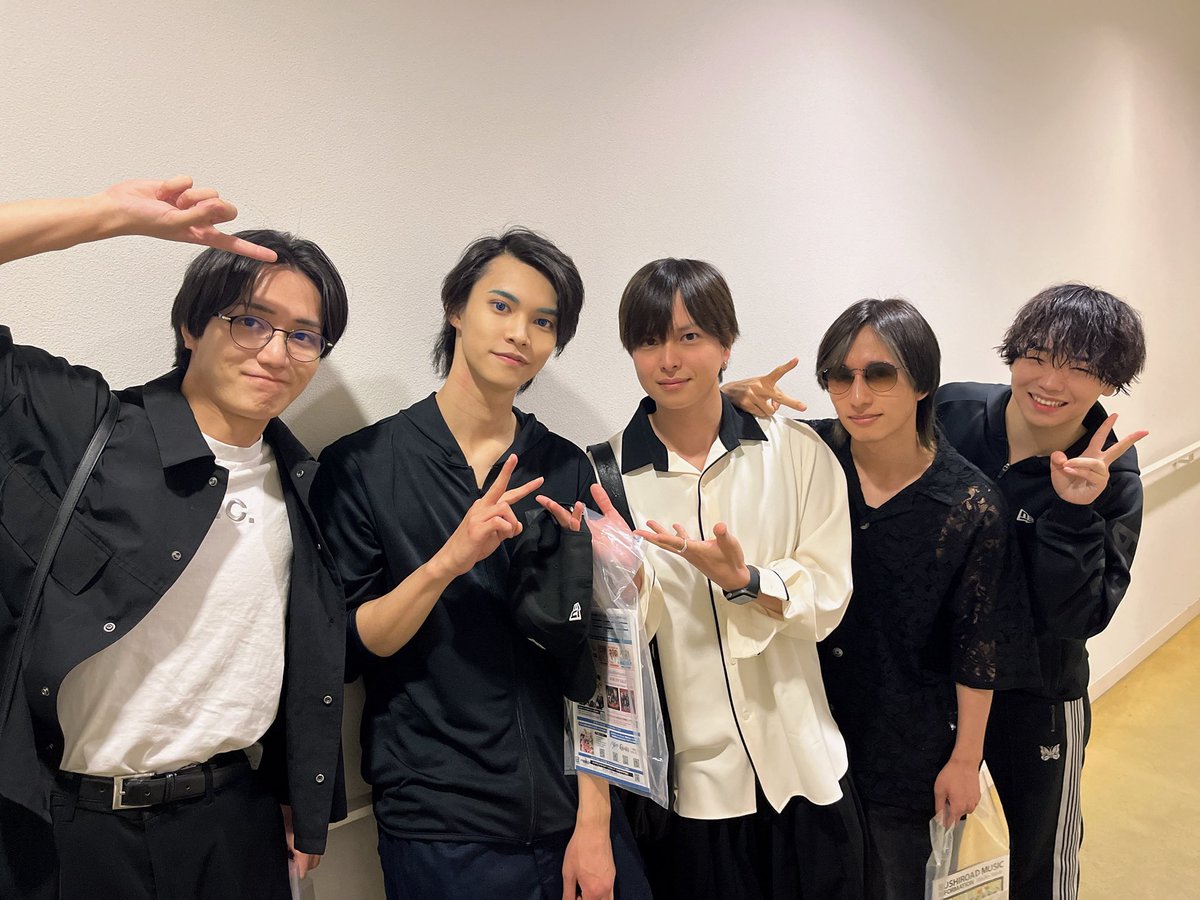 uchi_ryusei's tweet photo. 舞台『ZERO RISE』
観劇してきました！

舞台上で実際にバスケの試合をやっていて、新しい演出にすごく驚きました！
廉くんのお芝居実は見るの初めてで、
すごい新鮮だった！

ヨークをドアップで撮影するの凄く楽しかった！
#ゼロライズ観戦 https://t.co/8zWuY5vi9O