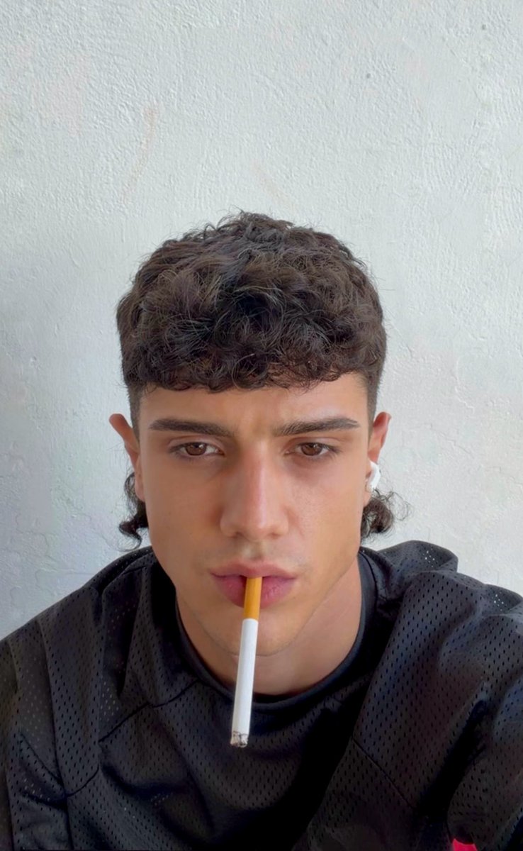 B8Ant's tweet photo. Dime si vas a ser buena o vas a ser mala https://t.co/qRZMy1afpu