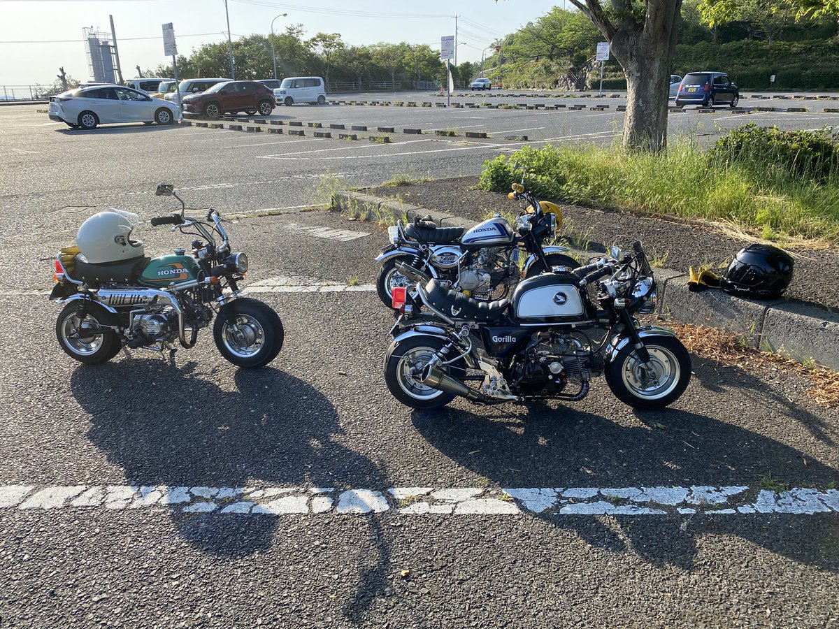 cm70072's tweet photo. ハンバーガー食べてポン松行ってきた https://t.co/KvnEc29h7A