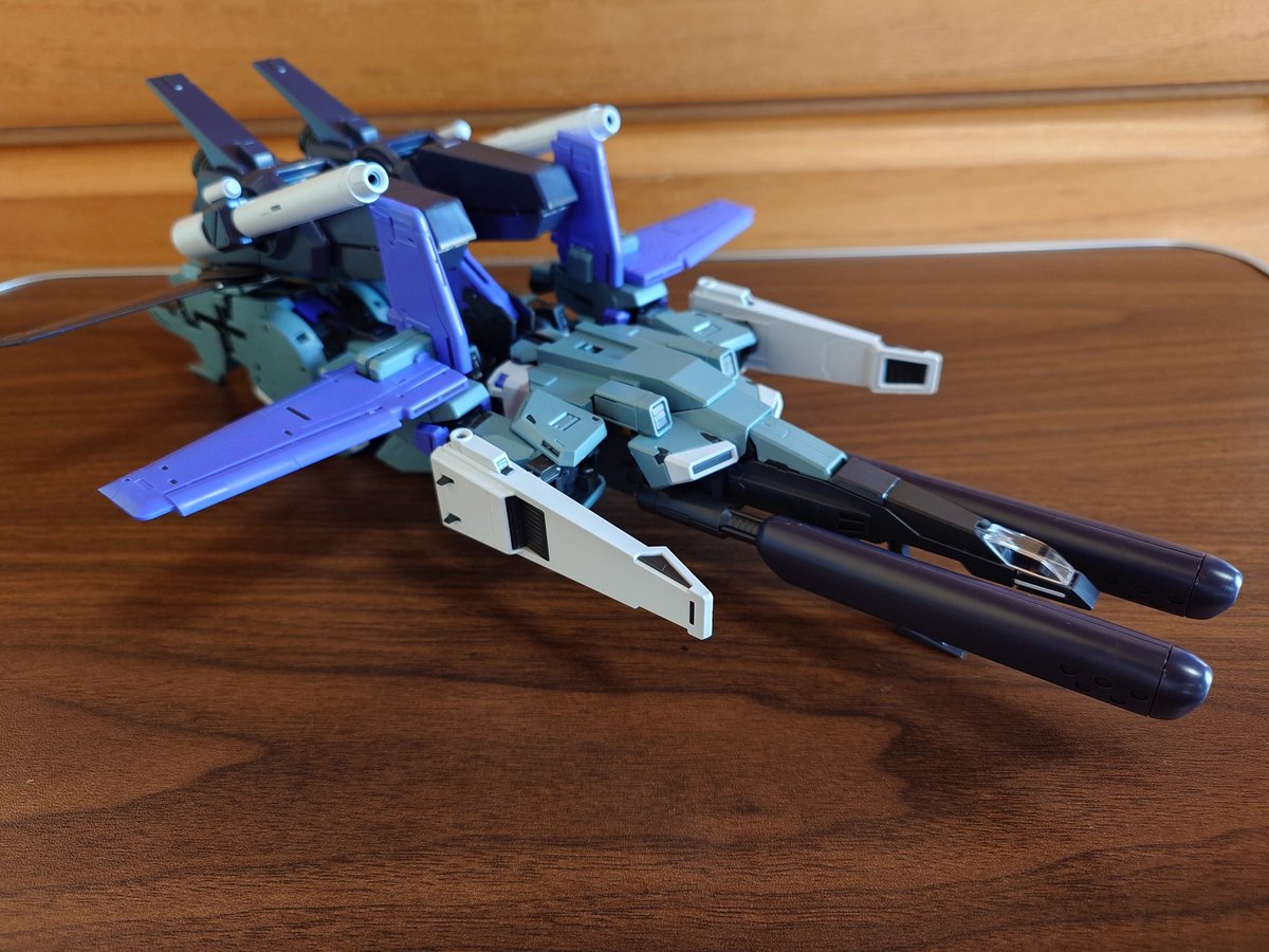 boss_025's tweet photo. どーしても欲しかったのでプレ値で買ってしまったMG FAZZをパチ組みし、Gフォートレスに無理矢理変形させてみた！
このカラーもカッコいいんじゃない♪ https://t.co/8SdEjOjbm3