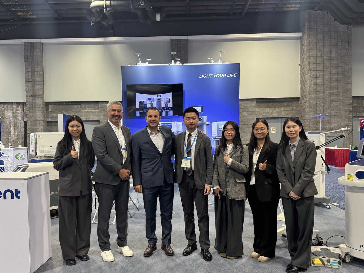 MedicalPotent's tweet photo. 📍We're on site at AUA 2026 — Booth 3461.
Delivering China's only FDA-approved fully #urology laser platforms (#HolmiumLaser AND #ThuliumFiberLaser).

Great conversations are happening here — ideas flowing, insights shared, connections made.

Come say hello 👋

#Potent #AUA2026 https://t.co/wPz9RY61YP