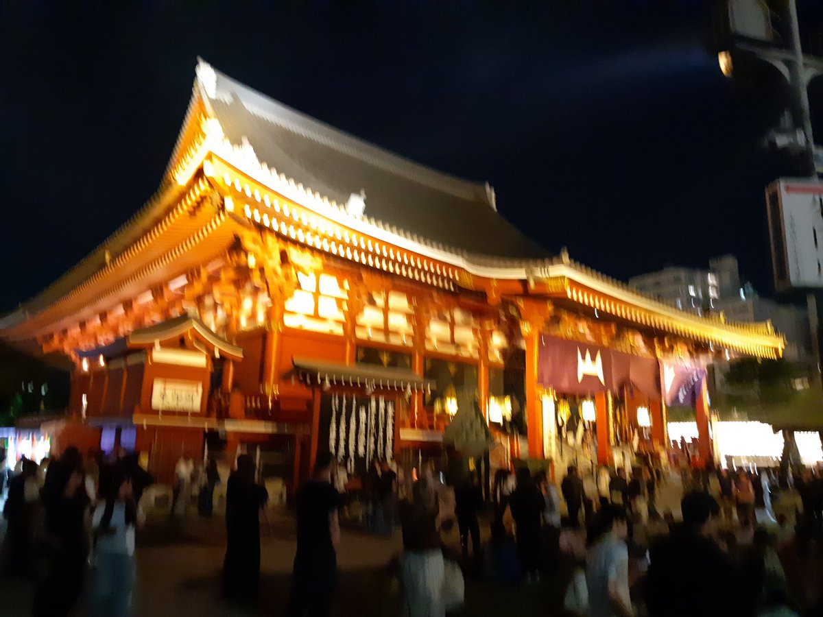 buni_hime's tweet photo. 夜の浅草寺✨ https://t.co/U7VBRPEitC