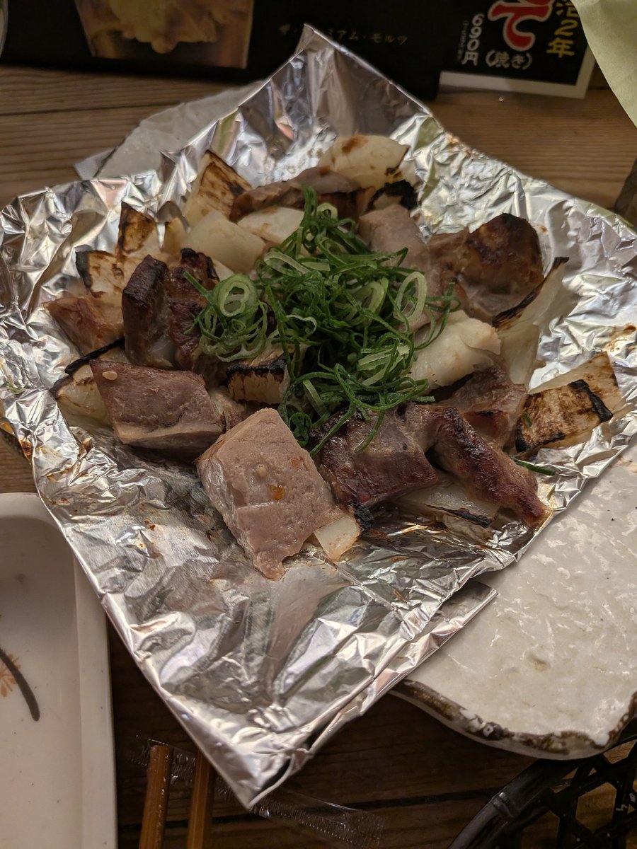 下町レトロな居酒屋を選択。川をみながら、牡蠣など全てが美味かった！