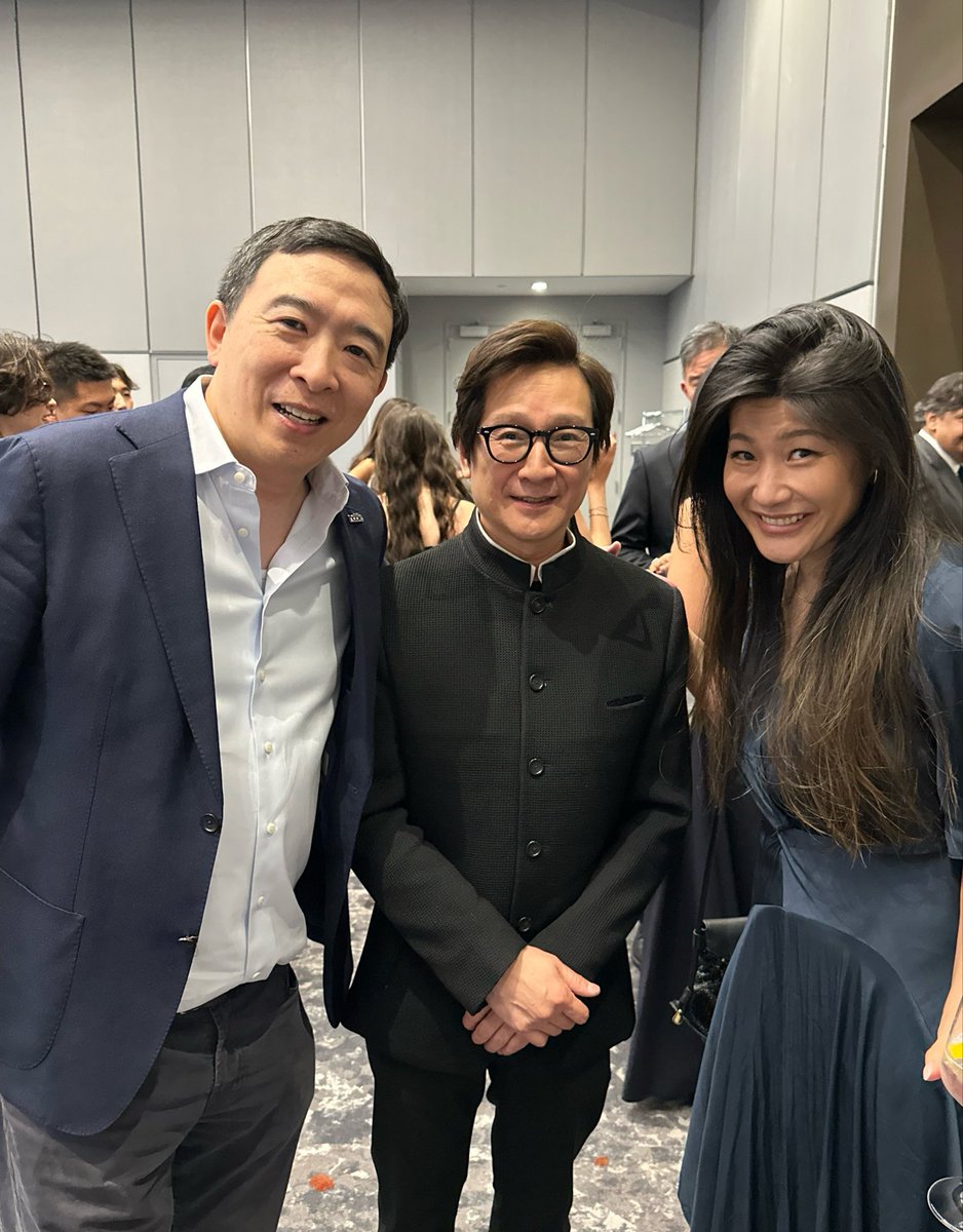 Andrew Yang🧢⬆️🇺🇸 tweet media