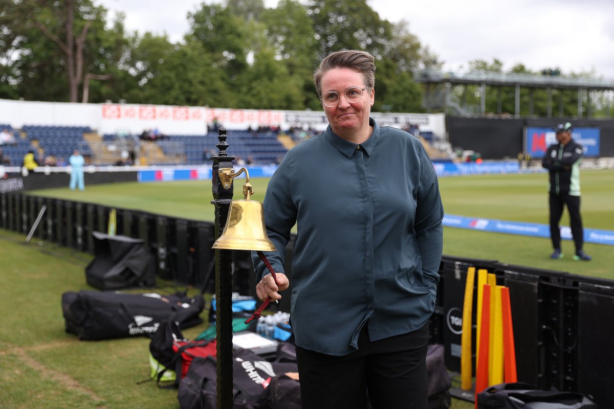 WHITE FERNS tweet media