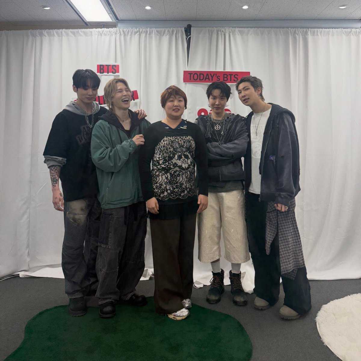 BTS Charts News tweet media