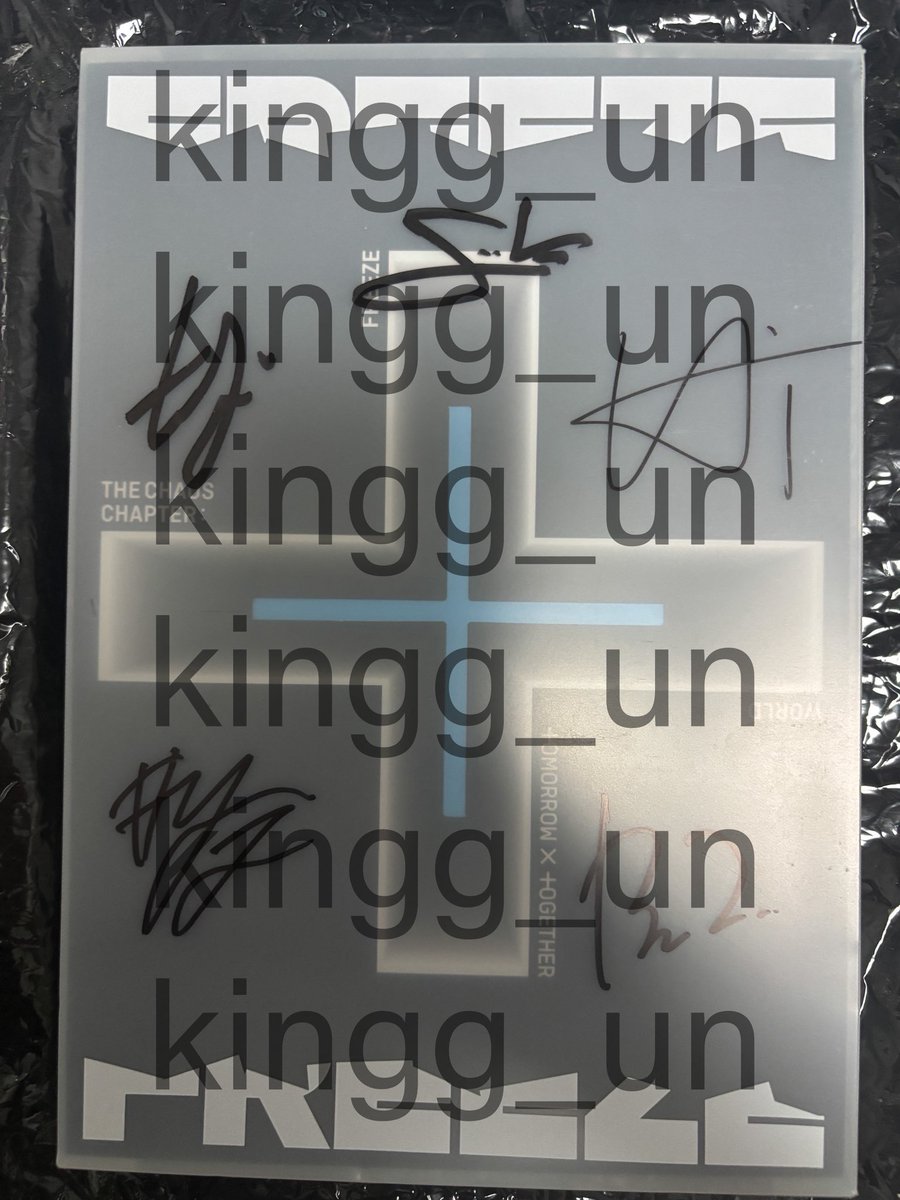 kingg_un's tweet photo. 투바투 FREEZE 싸인앨범 양도

비매입니다
제로바이러브송때

택포 4

양도 합니다. 옾카 문의 주세요

포카 photocard pc 양도 교환 yeonjun soobin beomgyu taehyun hueningkai 연준 수빈 범규 태현 휴닝카이 https://t.co/o6h3iDKak4