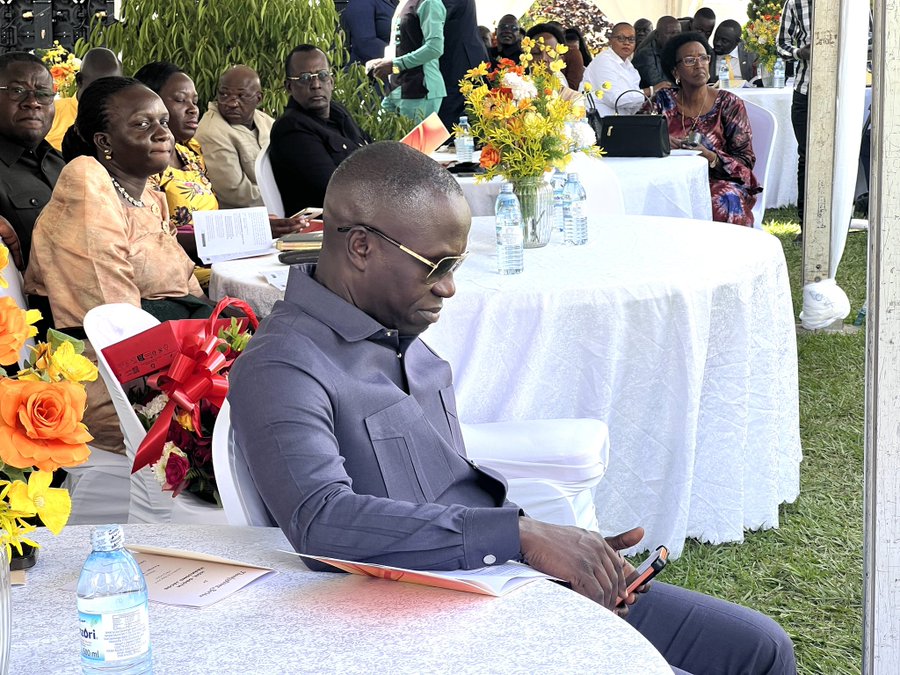 Dickens Okello Honeystraw tweet media