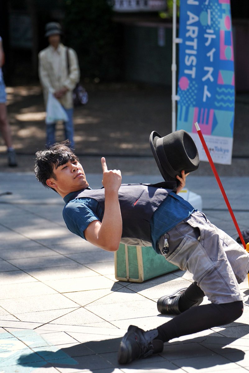 jy_skyadd's tweet photo. 5/16 ヘブンアーティスト
上野恩賜公園 五條天神前
Entertainer Hi2 さん
その2
以前ヘブンの時もここで見ました。😲
久しぶりの様な感じがしないのは気のせい?
それともひたち国際大道芸フェスティバルのせい?🤣
フォーク無しのグランドフィナーレ。😲
#Hi2 #EntertainerHi2
#ヘブンアーティスト https://t.co/s32jb8M5m8