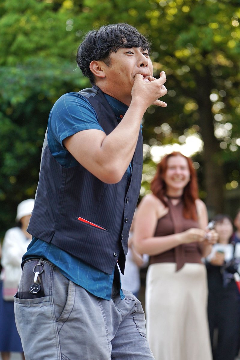 jy_skyadd's tweet photo. 5/16 ヘブンアーティスト
上野恩賜公園 五條天神前
Entertainer Hi2 さん
その4
以前ヘブンの時もここで見ました。😲
久しぶりの様な感じがしないのは気のせい?
それともひたち国際大道芸フェスティバルのせい?🤣
#Hi2 #EntertainerHi2
#ヘブンアーティスト https://t.co/IP2MuRsQqF