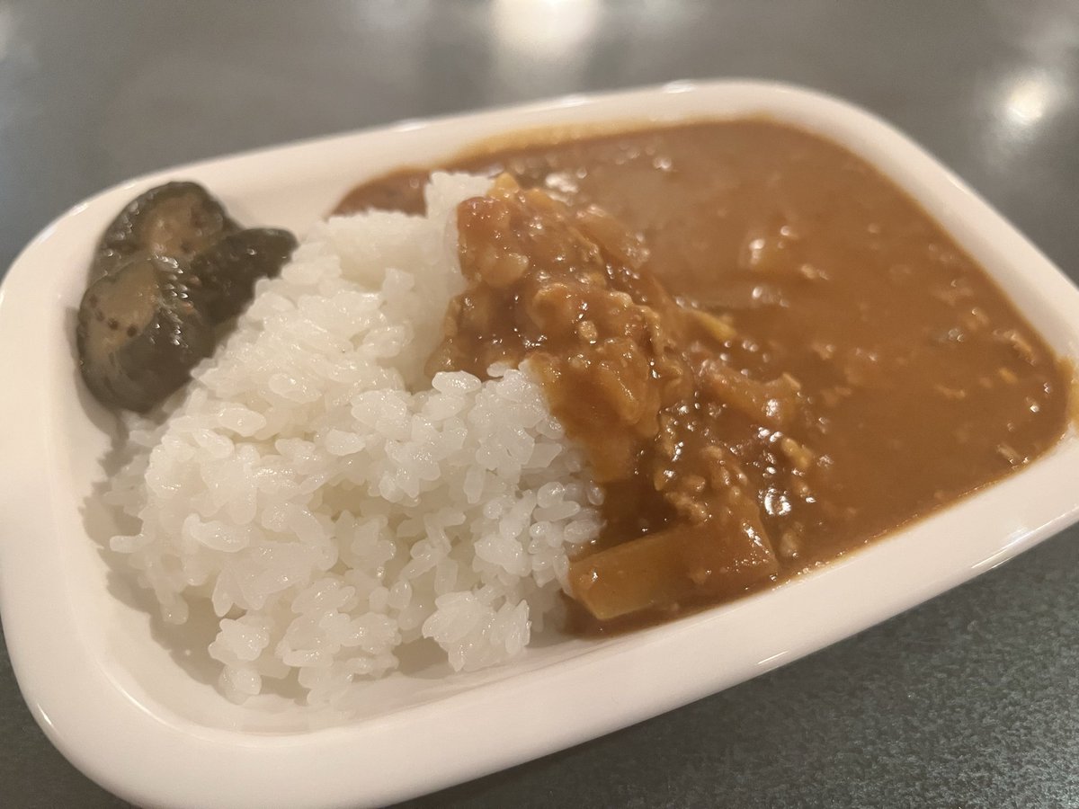 OkomeeRice's tweet photo. #BARNEXT #飯坂温泉

無水(コーヒー入れた)カレー https://t.co/1POXYuawGh