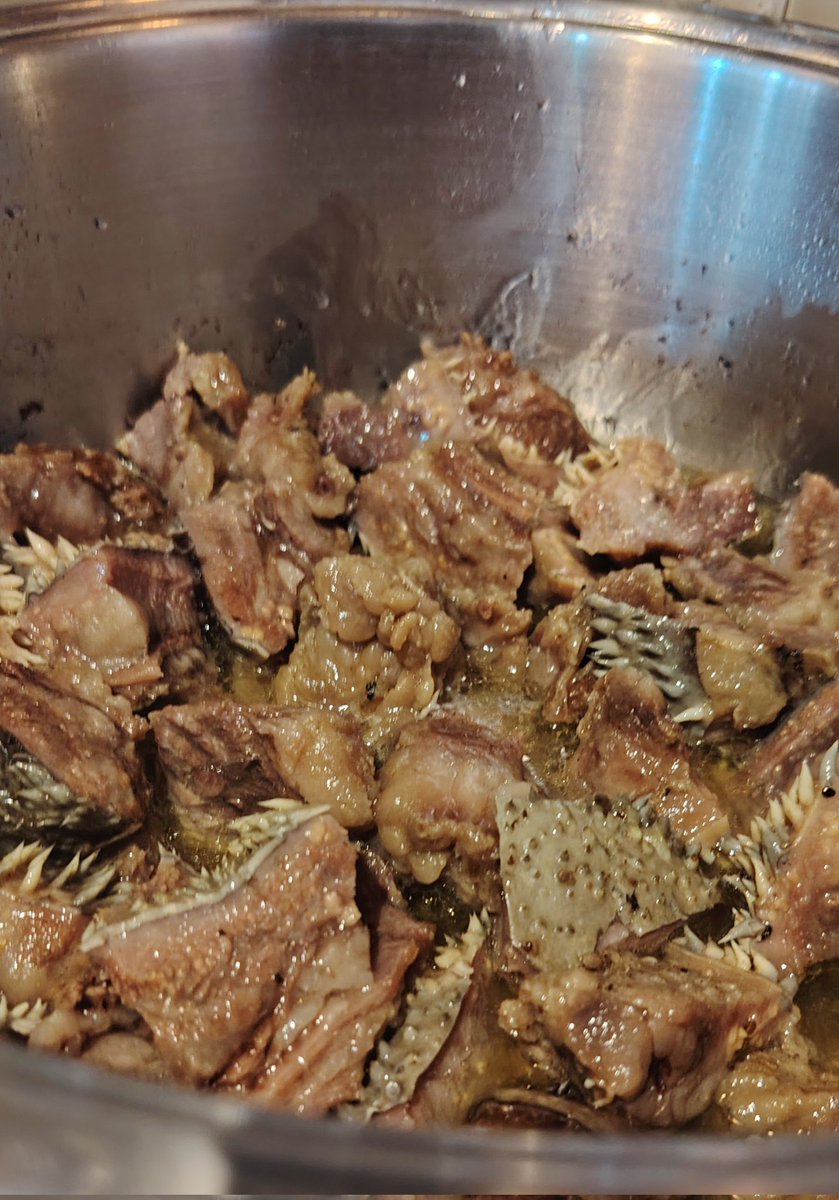 NathiSibiya8's tweet photo. Beef lip meat 🤤 🤤 
Only salt n Black pepper https://t.co/Py4p1CdAcu