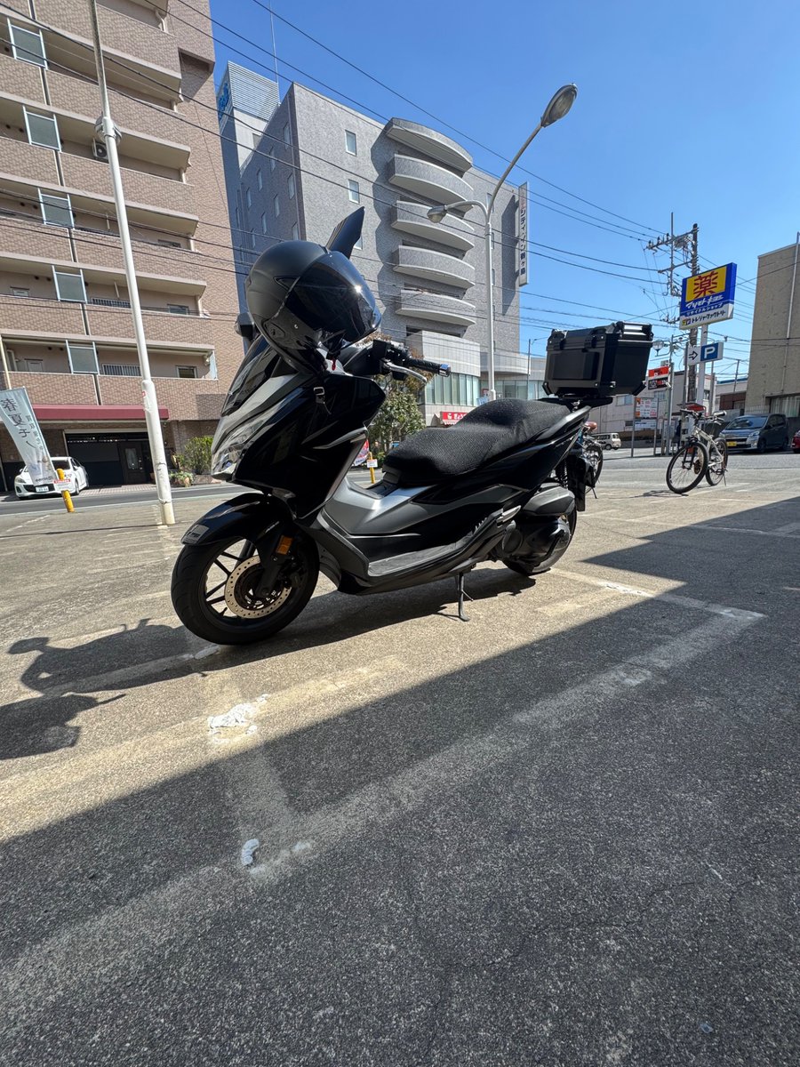 seafly_____2000's tweet photo. もう暑い
熱中症になりたくないし夏前に車買うか https://t.co/QxV2d9Sdsm