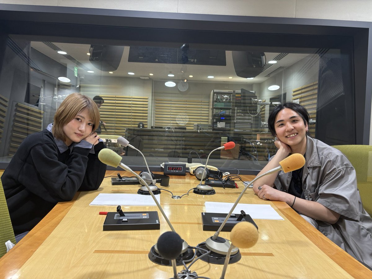 offtime_records's tweet photo. このあと21:10〜
#オフタイムレコーズ 放送です！

前回の放送で
「私の人生には波がないので、
皆さんの波を送ってください」
と若さんが言ってました。笑

あなたの人生に波が立った瞬間を、
番組に送ってください！
off@1242.com まで！ https://t.co/2Ib4GlXjQc