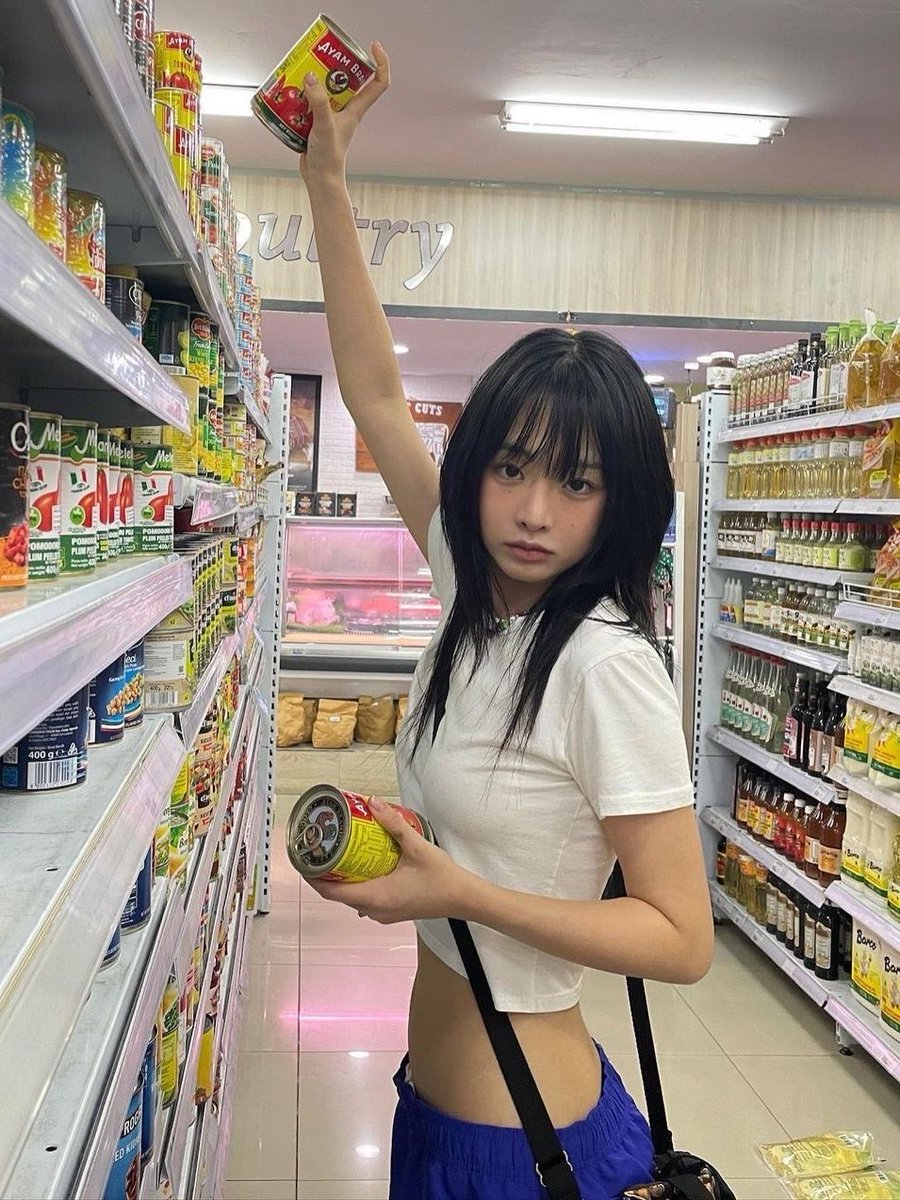markkanibalov's tweet photo. NSFW AI Photo Editor &amp; Animator 🔥

• Uncensored AI editing  
• Animate photos &amp; videos  
• No limits  
• Free to use  

Try it on Telegram:  https://t.co/TcP8CgKi4K
Or search: @nsfwfreebot

#AI #Telegram #NSFW #PhotoEditor #AIGenerator https://t.co/fONcQFczoh