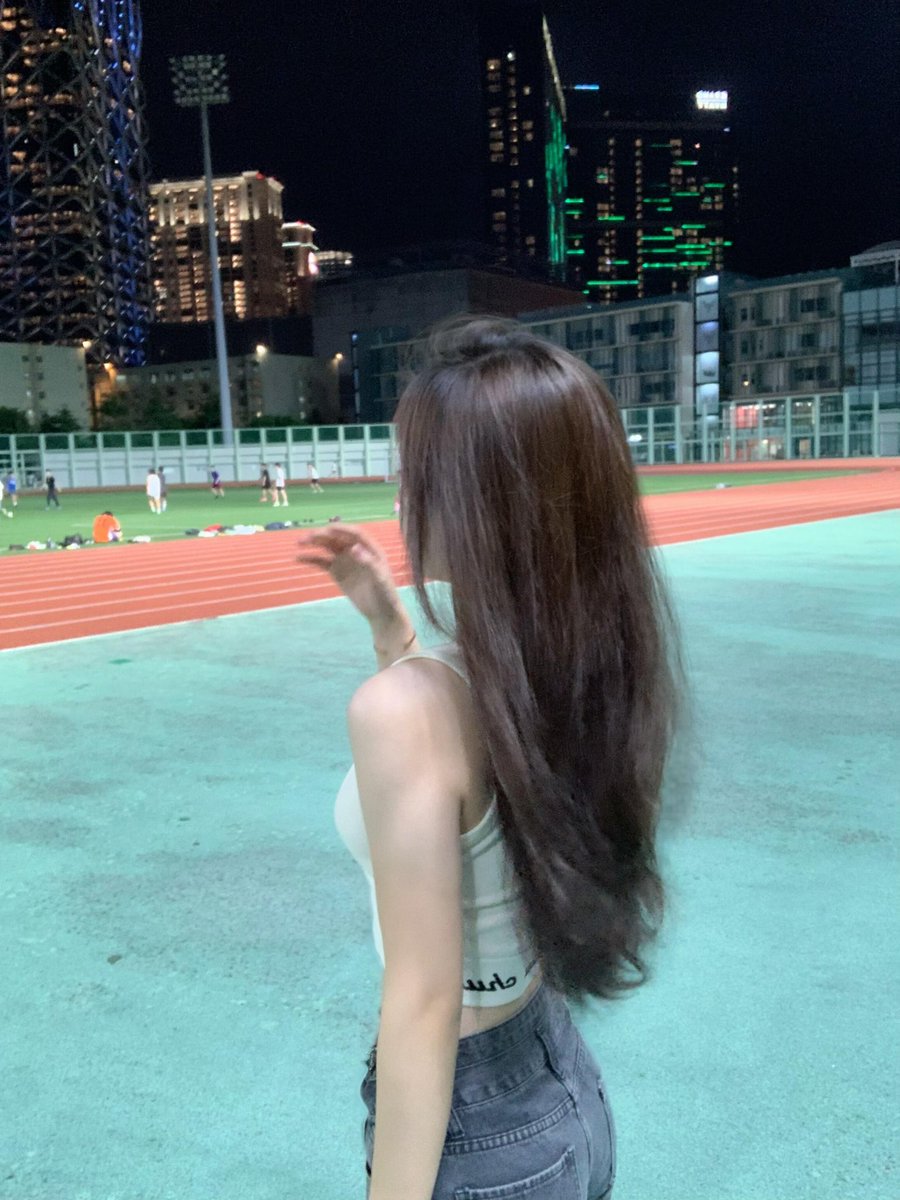 仙女不仙在乌市 tweet media