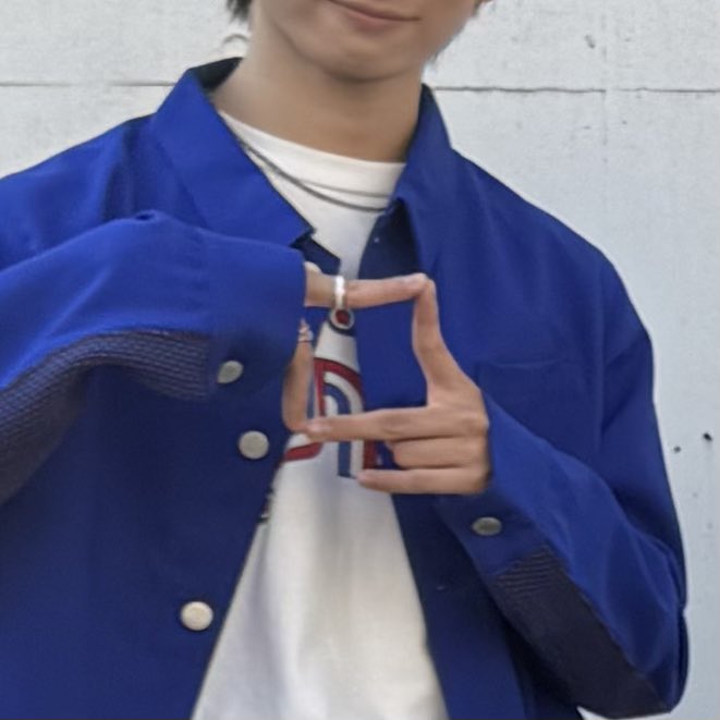 マオ tweet media